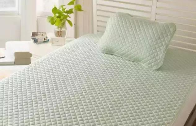 <a href=http://www.040198.cn/news_article.html?news_id=121>床墊生產(chǎn)廠家</a>