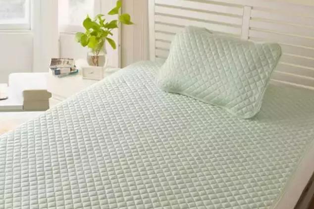 <a href=http://www.040198.cn/news_article.html?news_id=136>床墊生產(chǎn)廠家</a>