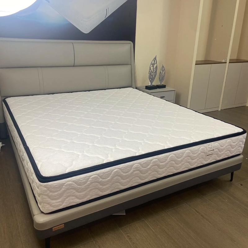 <a href=http://www.040198.cn/news_article.html?news_id=170>床墊</a>